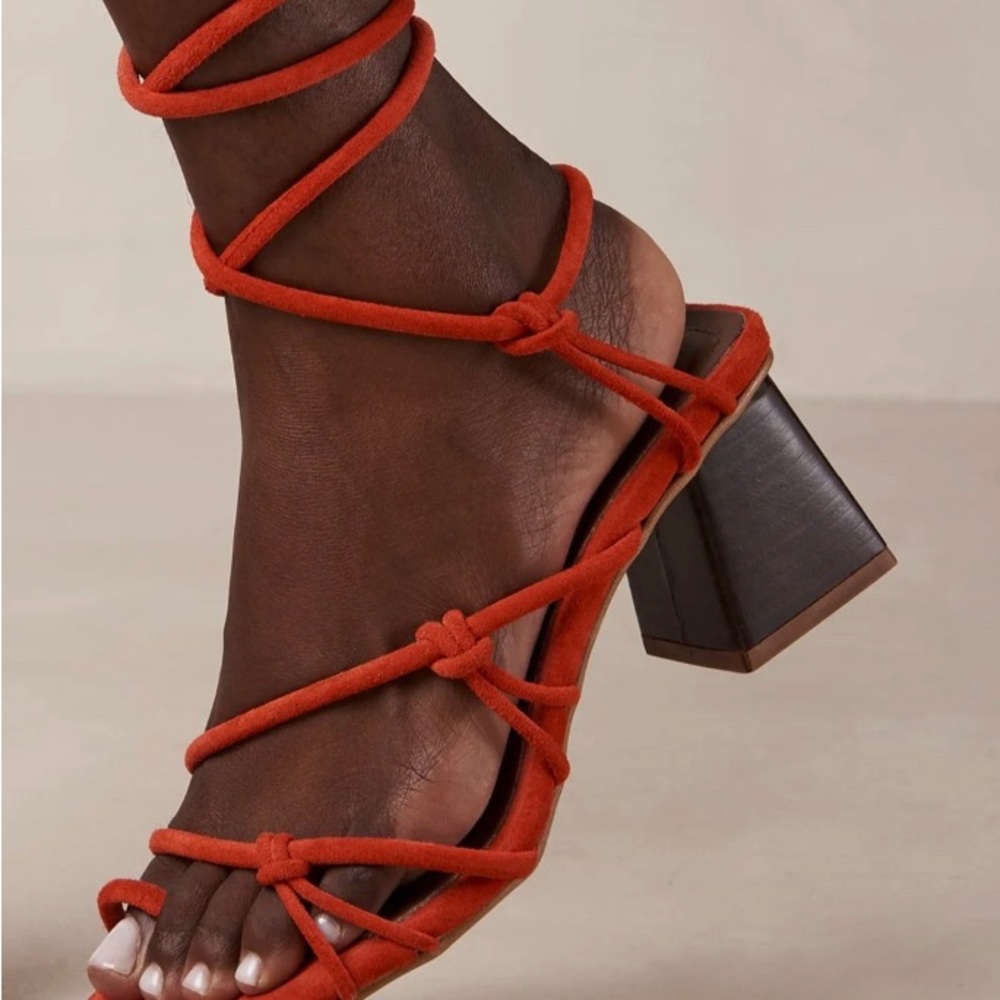 Alohas Goldie Pomelo Orange Leather Sandal